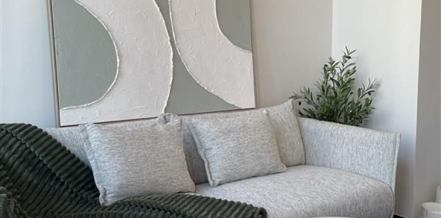 Studio in the Condo in Watthana, Bangkok, Thailand  № 170448