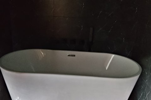 Villa in Ko Samui, Thailand 3 bedrooms № 170444 - photo 15