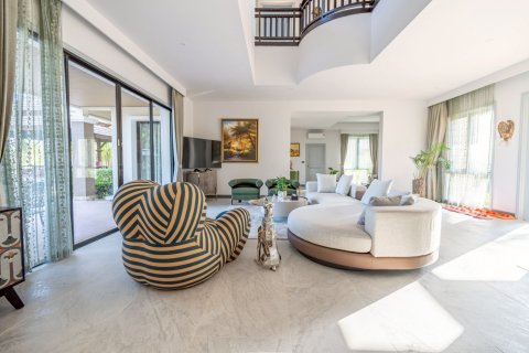 Дом в Пхукете, Таиланд с 5 спальнями  № 170447 - фото 2