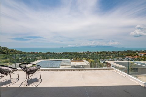 Villa in Ko Samui, Thailand 3 bedrooms № 170445 - photo 22