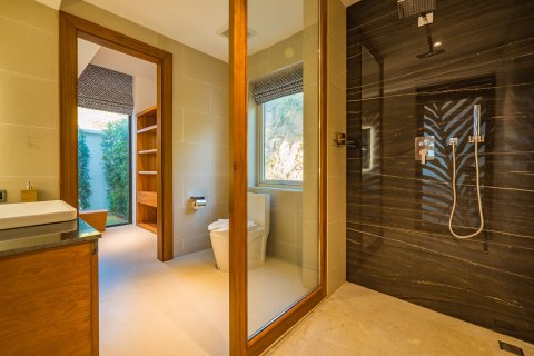 Villa in Ko Samui, Thailand 3 bedrooms № 170445 - photo 15