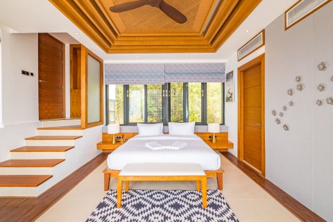 Villa in Ko Samui, Thailand 3 bedrooms № 170445 - photo 21