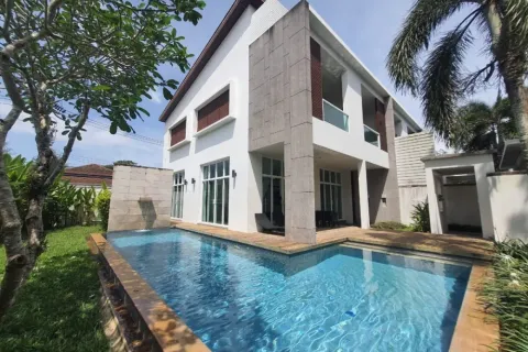 Townhouse in Phuket, Thailand 3 bedrooms № 209942 - photo 14