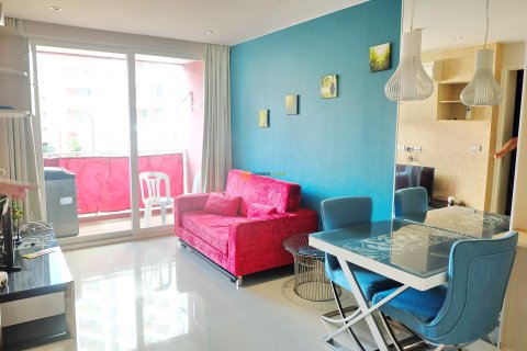 สตูดิโอในคอนโดมิเนียมในจอมเทียน, พัทยา, ประเทศไทย № 209944 - รูปถ่าย 2