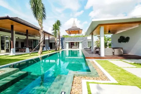 Villa in Phuket, Thailand 3 bedrooms № 177824