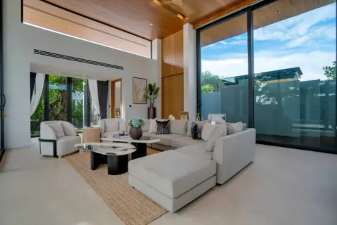 Villa in Phuket, Thailand 3 bedrooms № 177825 - photo 2