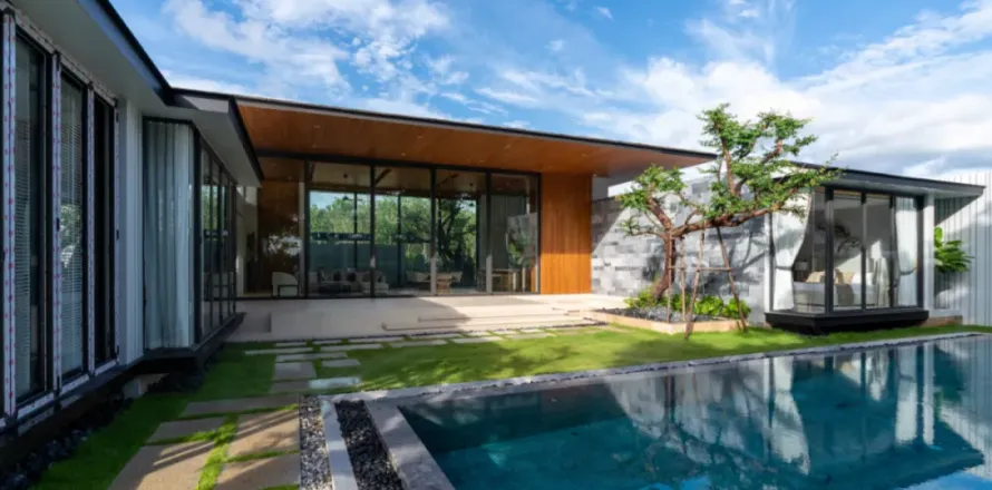 Villa in Phuket, Thailand 3 bedrooms № 177825