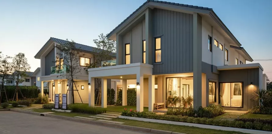 House in San Sai, Thailand 4 bedrooms № 142630