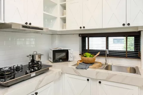 House in San Sai, Thailand 4 bedrooms № 142630 - photo 3