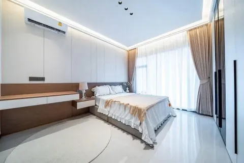 Casa de 6 dormitorios en Pattaya, Tailandia № 211508 - foto 17