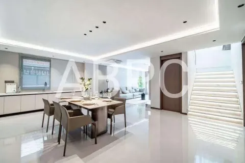 Casa de 6 dormitorios en Pattaya, Tailandia № 211508 - foto 7