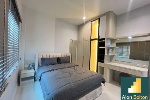 Casa de 3 dormitorios en Pattaya, Tailandia № 211511 - foto 11