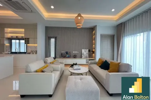Casa de 3 dormitorios en Pattaya, Tailandia № 211511 - foto 14