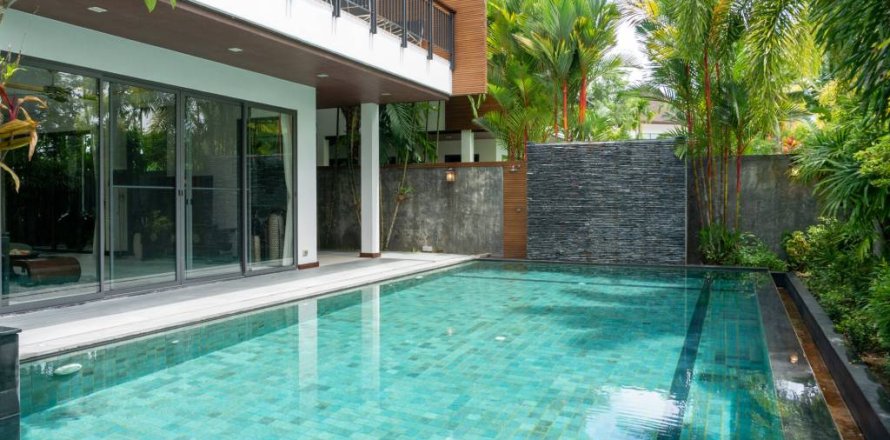 Villa in Bang Tao, Thailand 5 bedrooms № 155298