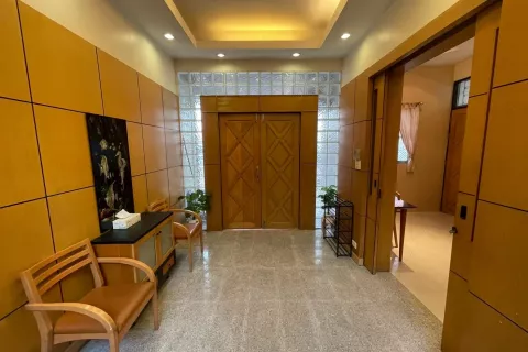 Townhouse in Pak Kret, Thailand 5 bedrooms № 141902 - photo 18