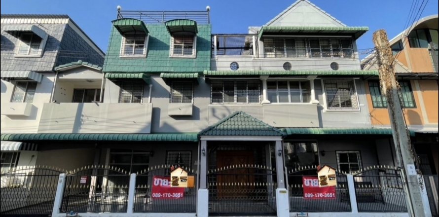 Townhouse in Pak Kret, Thailand 5 bedrooms № 141902