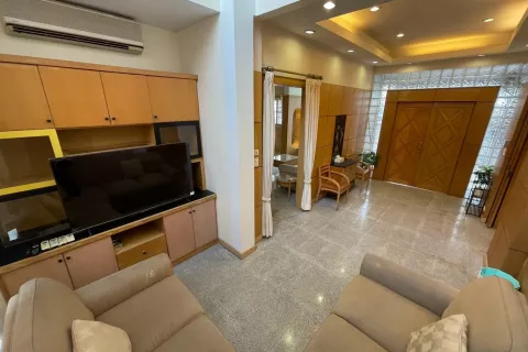 Townhouse in Pak Kret, Thailand 5 bedrooms № 141902 - photo 9
