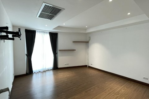 Condo in Phuket, Thailand, 2 bedrooms № 156368 - photo 13