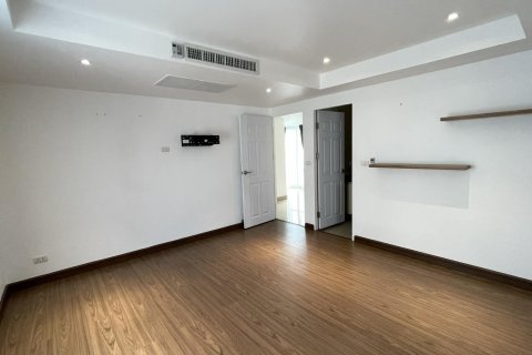 Condo in Phuket, Thailand, 2 bedrooms № 156368 - photo 12