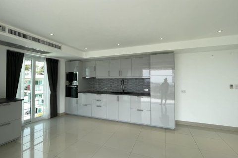 Condo in Phuket, Thailand, 2 bedrooms № 156368 - photo 7