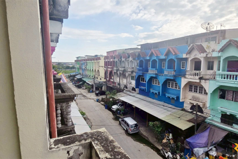 Townhouse in Bangkok, Thailand 3 bedrooms № 208614