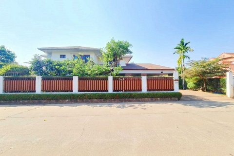 Дом в Кхонкэне, Таиланд с 5 спальнями  № 153051 - фото 3