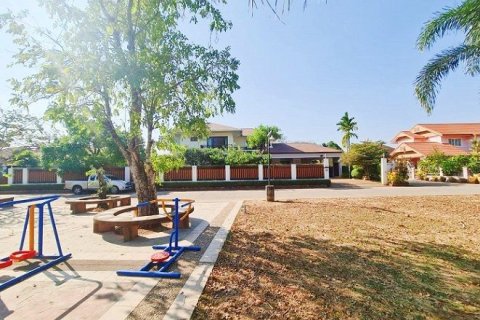 Дом в Кхонкэне, Таиланд с 5 спальнями  № 153051 - фото 2