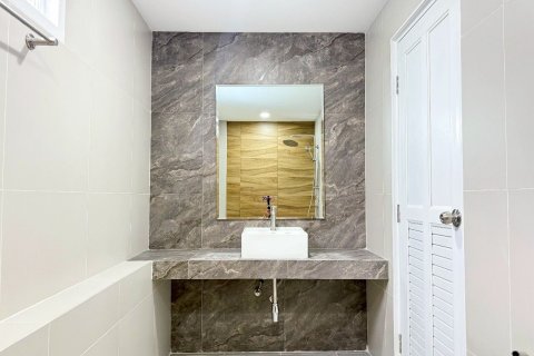 Таунхаус в Пхукете, Таиланд с 3 спальнями  № 153052 - фото 16