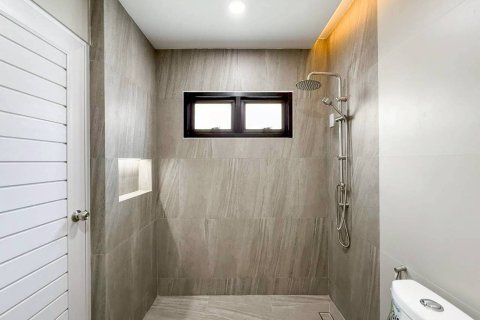 House in Phuket, Thailand 3 bedrooms № 153057 - photo 18