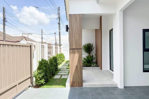 House in Phuket, Thailand 3 bedrooms № 153057 - photo 4