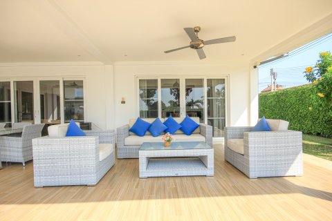 Villa in Hua Hin, Thailand 3 Schlafzimmer № 222144 - Foto 26