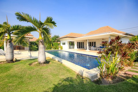 Villa in Hua Hin, Thailand 3 Schlafzimmer № 222144 - Foto 3