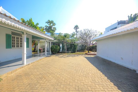 Villa in Pran Buri, Thailand 6 Schlafzimmer № 222145 - Foto 11