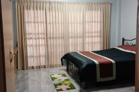 House in Pattaya, Thailand 4 bedrooms № 140781 - photo 4