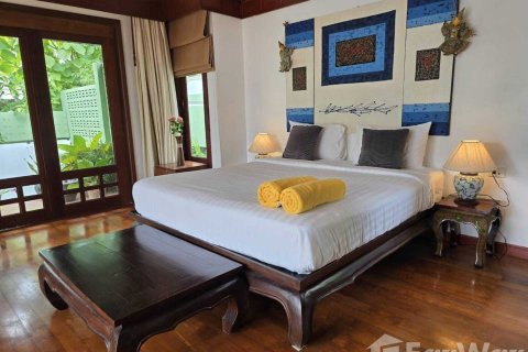 Villa in Phuket, Thailand 4 bedrooms № 169082 - photo 16