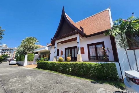 Villa in Phuket, Thailand 4 bedrooms № 169082
