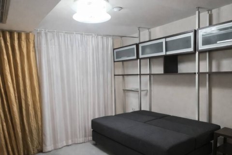 Condo in Huai Khwang, Bangkok, Thailand, 2 bedrooms № 169081 - photo 3