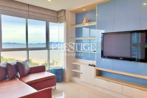Condo in Pattaya, Thailand, 2 bedrooms  № 198457