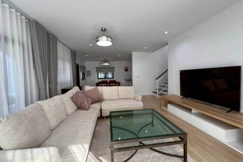 House in Sattahip, Thailand 3 bedrooms № 157432 - photo 5