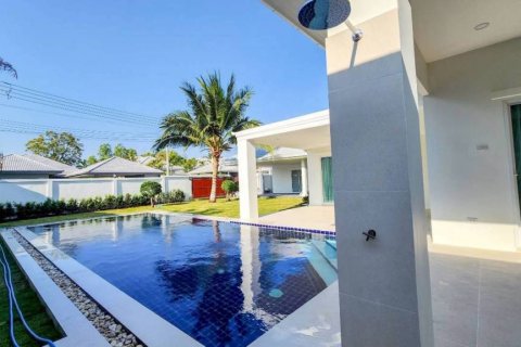 Villa in Hua Hin, Thailand 3 bedrooms № 157430 - photo 5