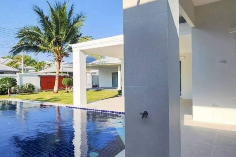 Villa in Hua Hin, Thailand 3 bedrooms № 157430 - photo 4