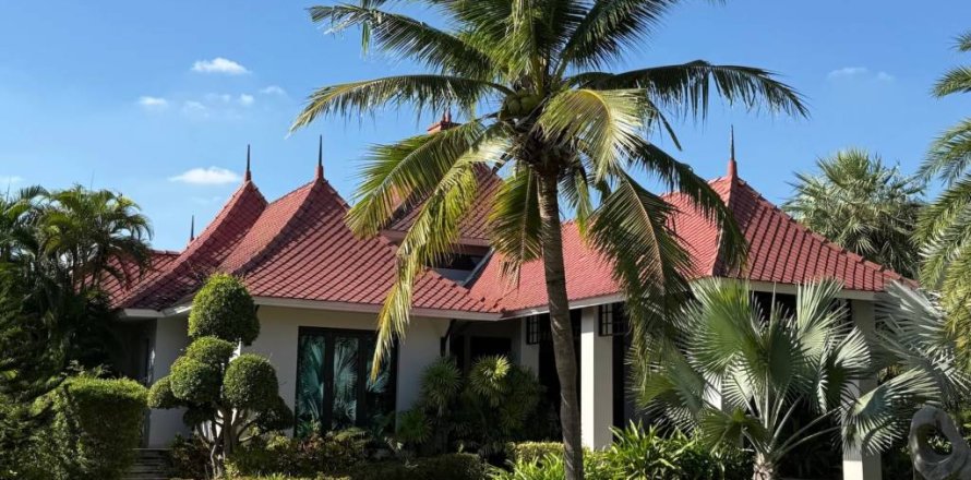 Villa in Hua Hin, Thailand 5 bedrooms № 157431