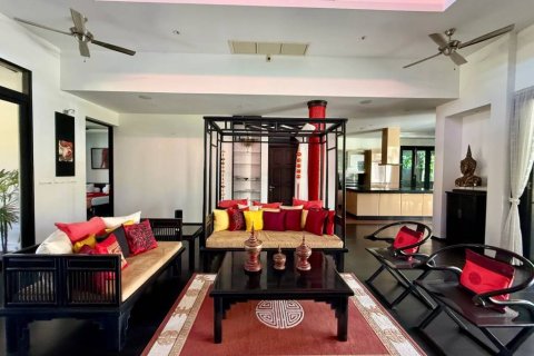 Villa in Hua Hin, Thailand 5 bedrooms № 157431 - photo 9