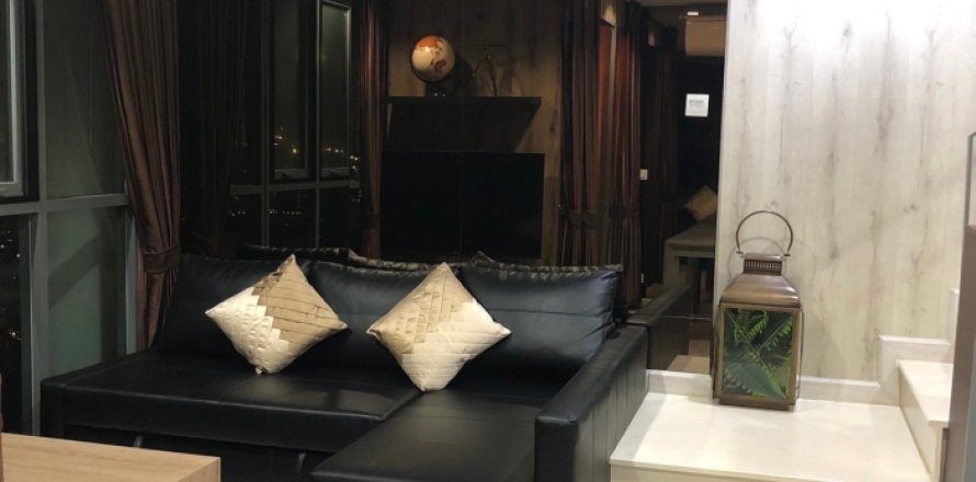 Duplex in Phra Khanong, Bangkok, Thailand 2 Schlafzimmer № 220419