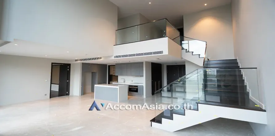 Duplex in Watthana, Bangkok, Thailand 2 Schlafzimmer № 220421