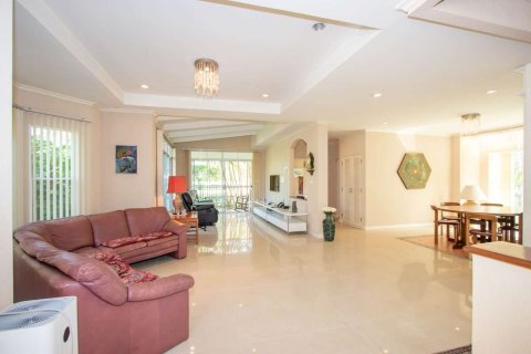 House in Chiang Mai, Thailand 4 bedrooms № 121747 - photo 4