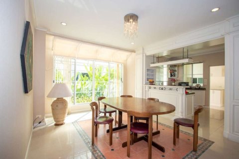 House in Chiang Mai, Thailand 4 bedrooms № 121747 - photo 7