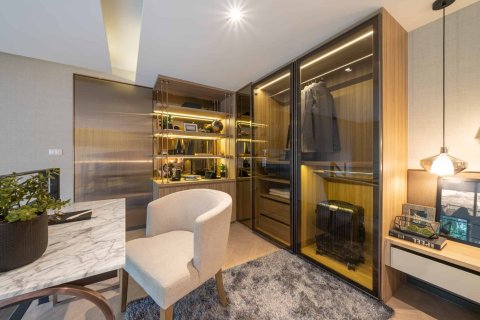 Condo in Thonburi, Bangkok, Thailand, 1 bedroom  № 166905 - photo 20