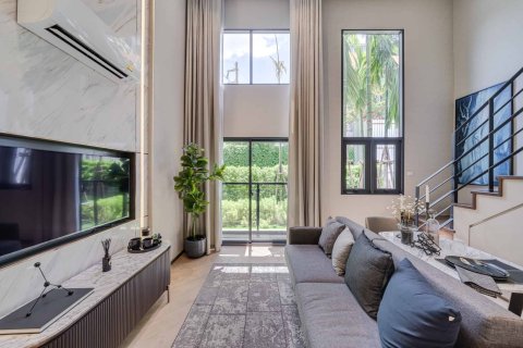 Condo in Thonburi, Bangkok, Thailand, 1 bedroom  № 166905 - photo 3