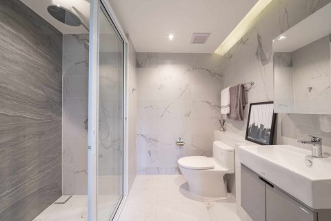 Condo in Thonburi, Bangkok, Thailand, 1 bedroom  № 166905 - photo 9